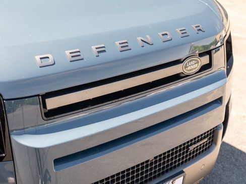 Certified 2023 Land Rover Defender 110 X-Dynamic SE AWD/4WD image 16