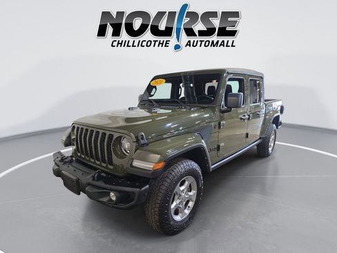 Used 2021 Jeep Gladiator Sport AWD/4WD image 1