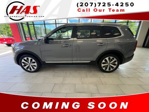 Used 2020 Kia Telluride EX w/ EX Premium Package FWD image 3