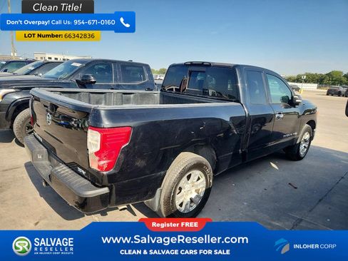 Used 2018 Nissan Titan SV w/ SV Convenience Package RWD image 4