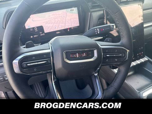 New 2026 GMC Terrain Elevation w/ Elevation Premium Package AWD/4WD image 4