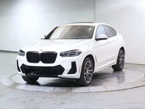 Used 2024 BMW X4 xDrive30i w/ Premium Package image 5