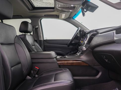 Used 2019 Chevrolet Tahoe LT AWD/4WD image 12