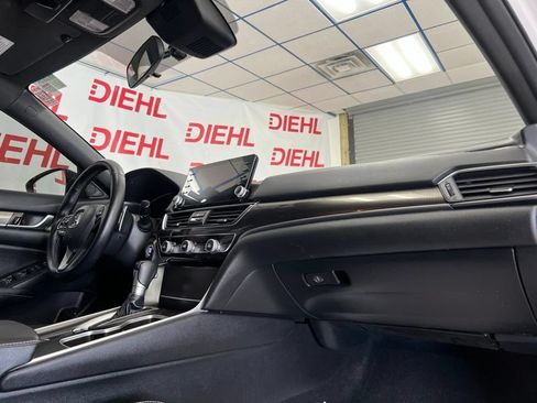 Used 2022 Honda Accord Sport image 13