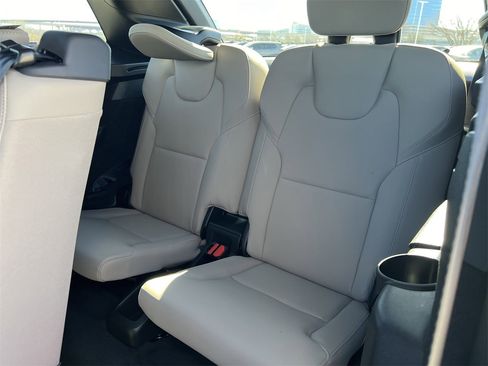 Used 2025 Volvo XC90 T8 Core image 24