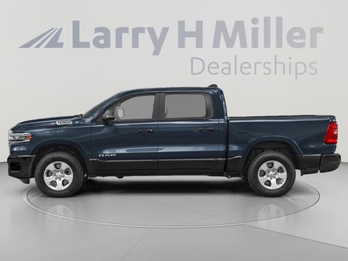 New 2026 RAM 1500 Big Horn AWD/4WD image 6