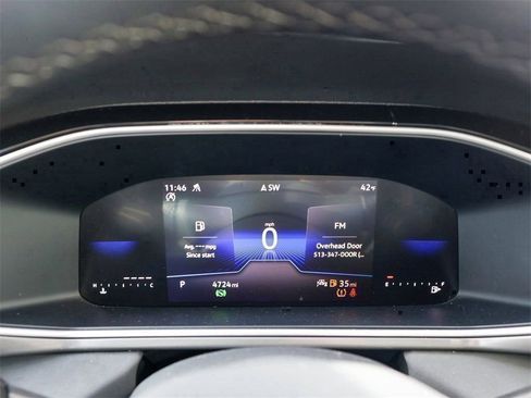 New 2025 Volkswagen Taos SE image 22