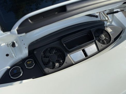 Used 2014 Porsche 911 Turbo S image 54