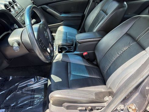 Used 2010 Nissan Altima 2.5 SL w/ SL Pkg FWD image 5