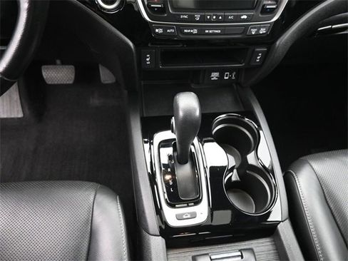 Used 2019 Honda Ridgeline RTL-E image 32