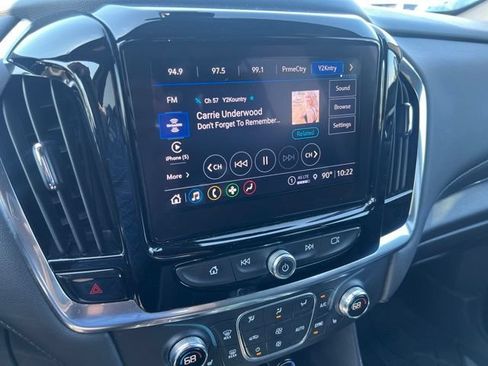 Used 2023 Chevrolet Traverse LT FWD image 8