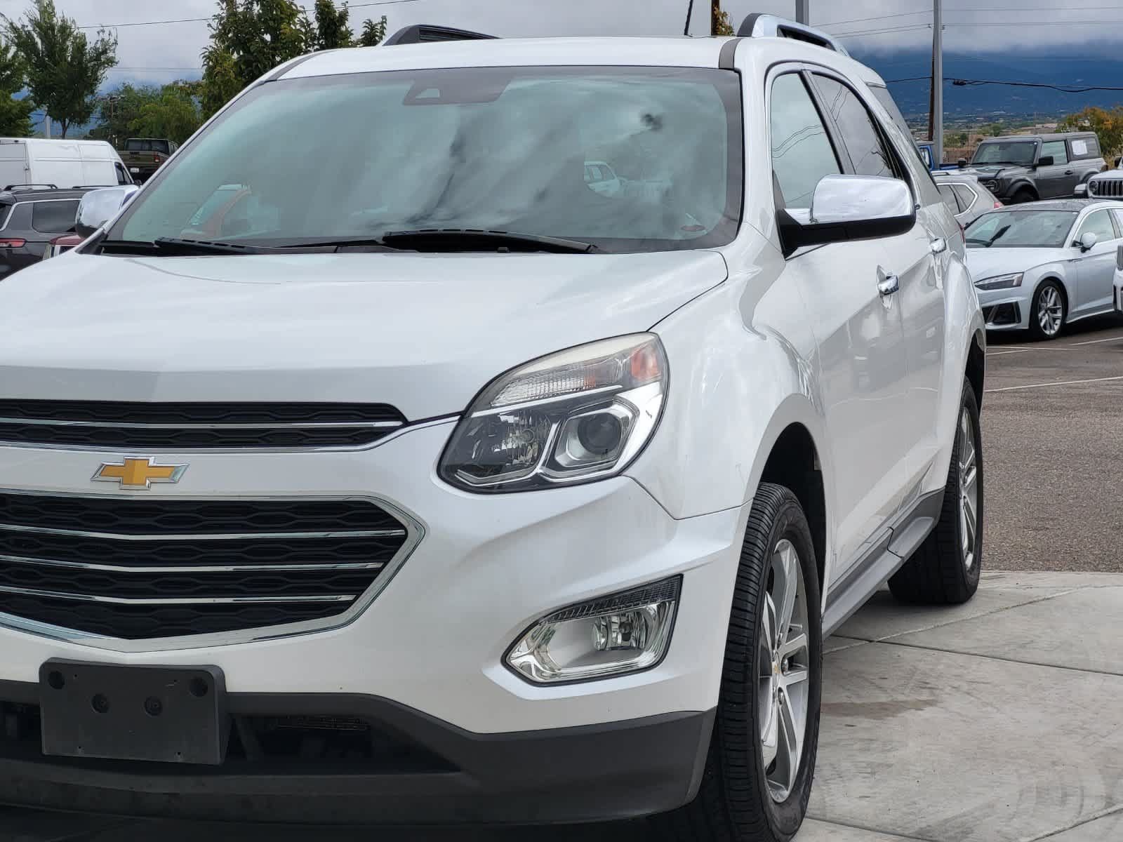Used 2017 Chevrolet Equinox Premier w/ Enhanced Convenience Package AWD/4WD image 7