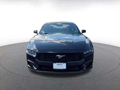 Used 2024 Ford Mustang Premium image 4