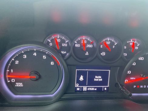 Used 2024 Chevrolet Silverado 2500 Custom w/ Custom Convenience Package image 20