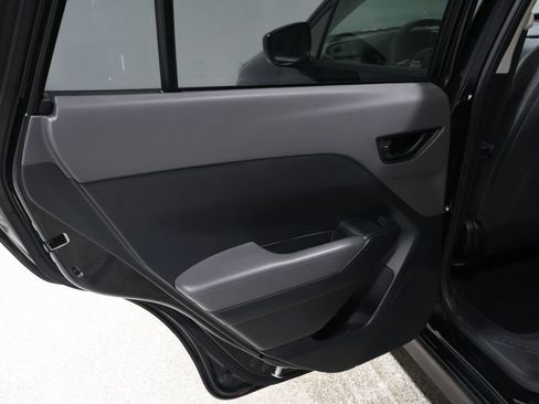 Used 2024 Subaru Crosstrek 2.0i image 18