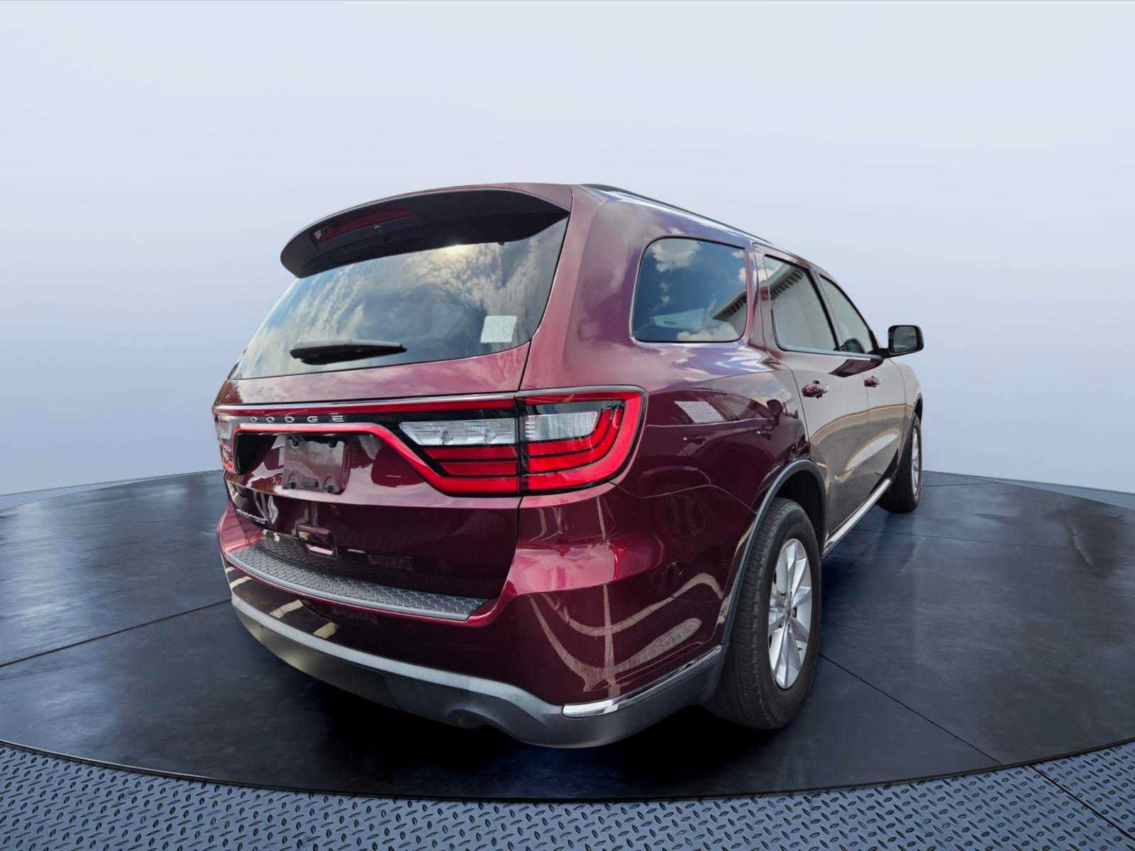 Used 2023 Dodge Durango SXT w/ Quick Order Package 2BK RWD image 3