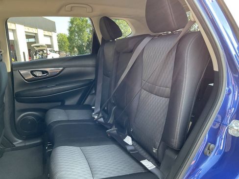 Used 2019 Nissan Rogue SV AWD/4WD image 30