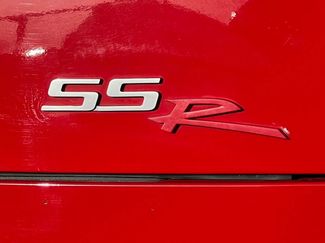 Used 2004 Chevrolet SSR w/ Preferred Equipment Group video 2