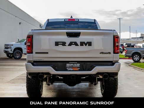 Used 2026 RAM 1500 Big Horn AWD/4WD image 8