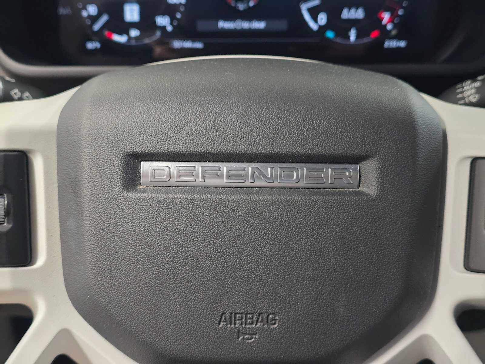 Used 2025 Land Rover Defender 110 S AWD/4WD image 23