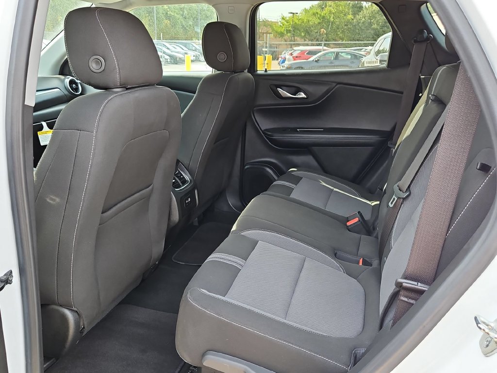 Used 2025 Chevrolet Blazer LT FWD image 25