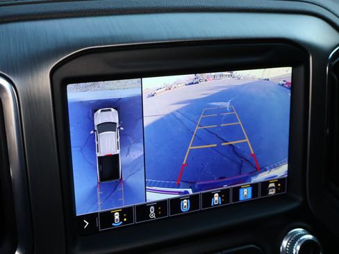 Used 2023 GMC Sierra 2500 Denali image 4