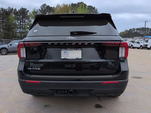 New 2026 Ford Explorer Active RWD image 5