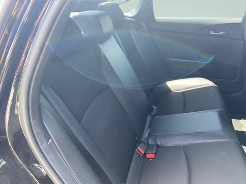 Used 2020 Honda Civic Sport image 9