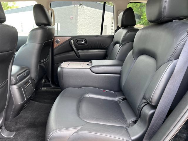 Used 2024 Nissan Armada SL w/ Captain's Chairs Package AWD/4WD image 5