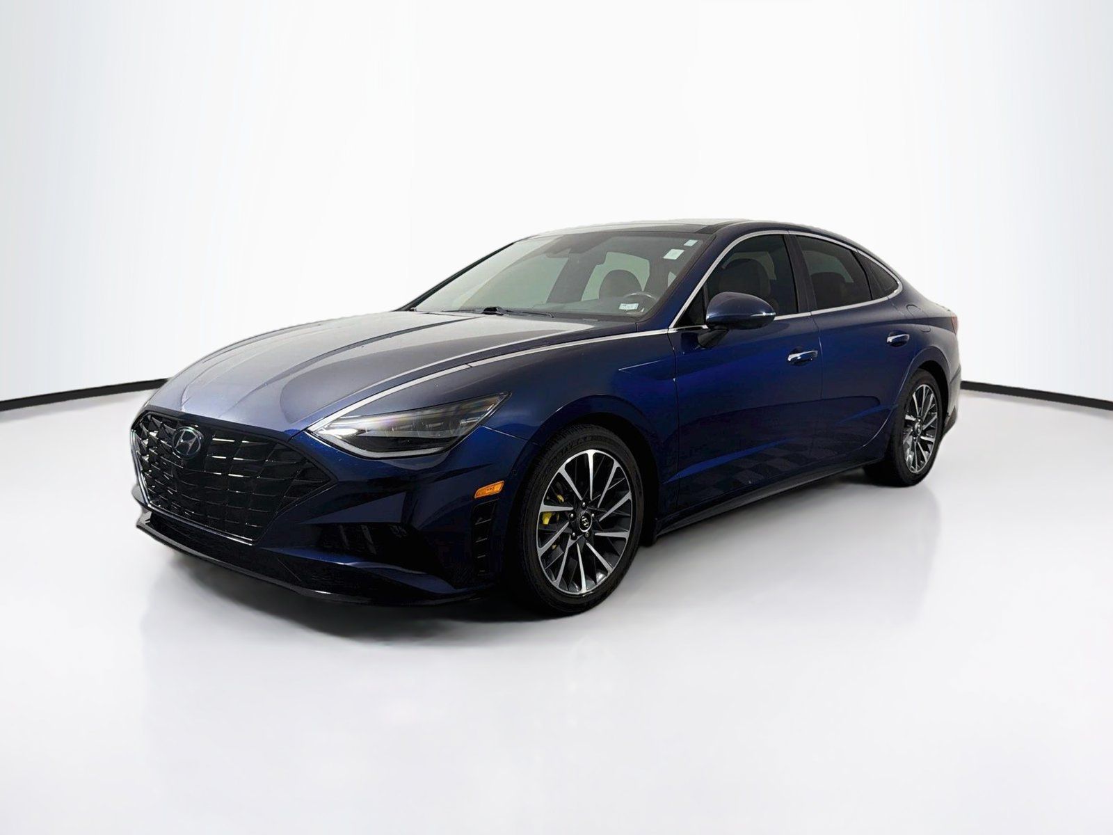 Used 2020 Hyundai Sonata Limited FWD image 3
