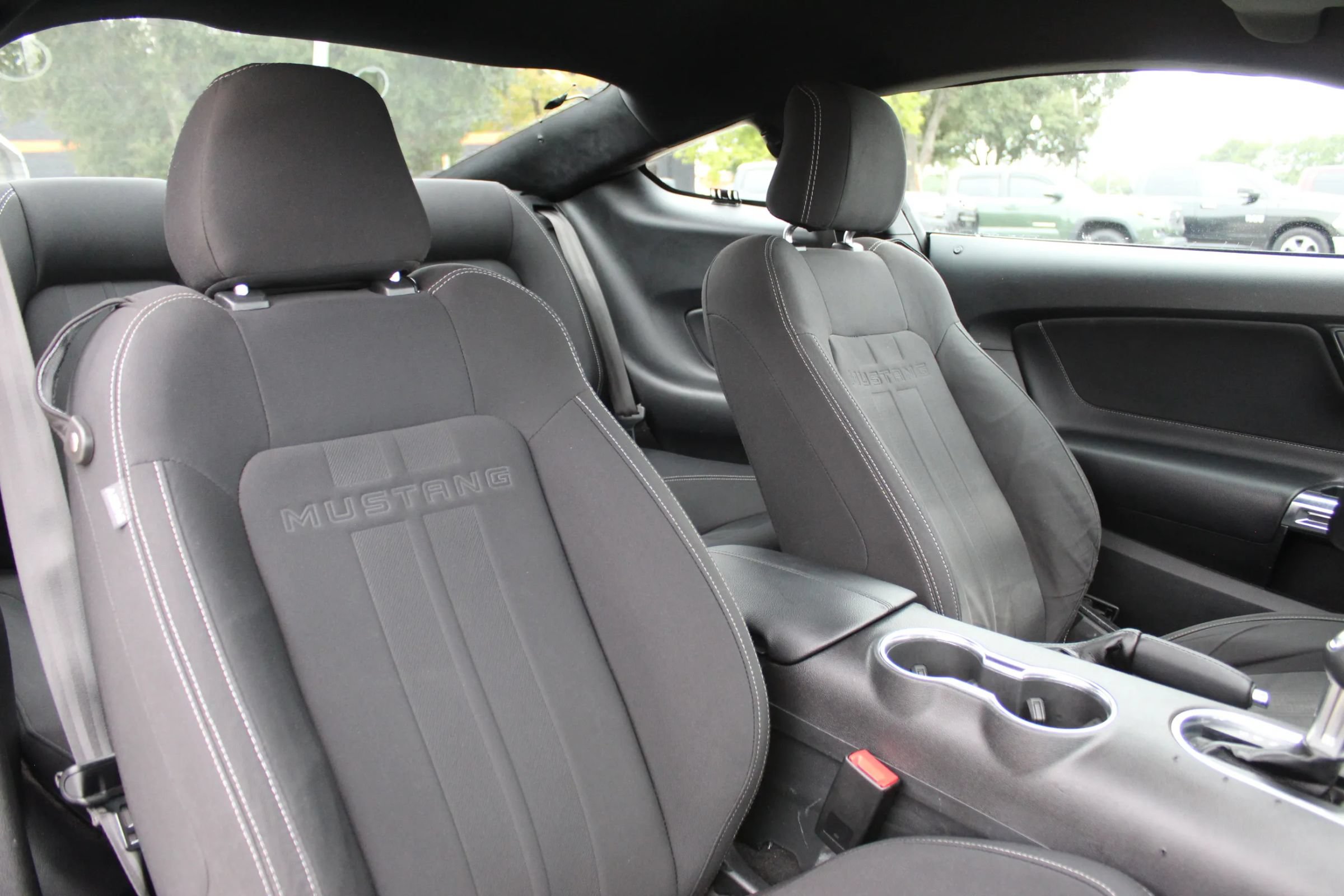 Used 2020 Ford Mustang GT RWD image 24