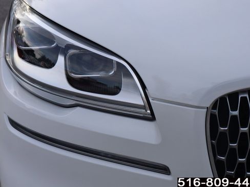 Used 2022 Lincoln Aviator Reserve w/ Equipment Group 201A image 12