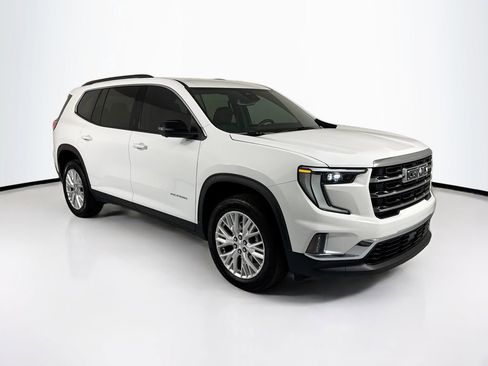 Used 2024 GMC Acadia Elevation w/ Luxury Package AWD/4WD image 3