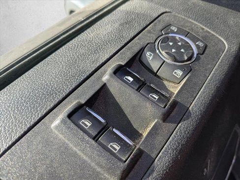 Used 2019 Ford F150 Lariat w/ Equipment Group 502A Luxury image 10