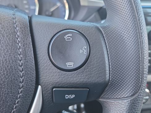 Used 2016 Toyota Corolla LE FWD image 23