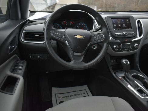 Used 2020 Chevrolet Equinox LS image 14