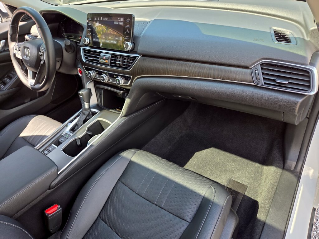 Used 2021 Honda Accord EX-L image 17