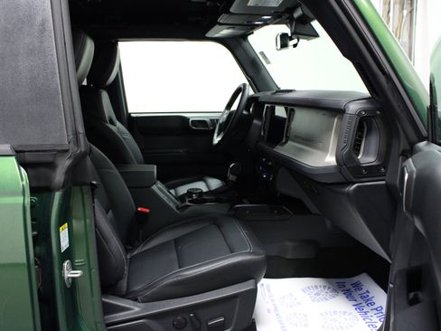 New 2025 Ford Bronco Outer Banks image 16