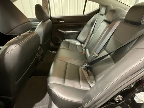 Used 2019 Nissan Altima 2.0 Edition One FWD image 12