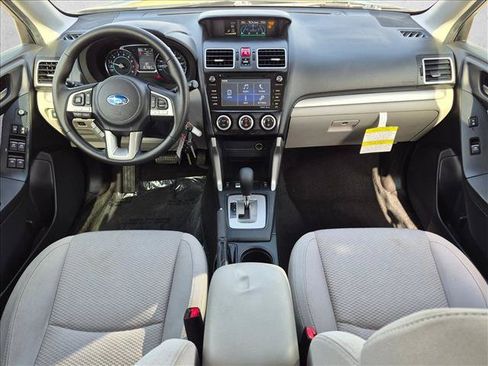 Used 2018 Subaru Forester 2.5i Premium AWD/4WD image 16