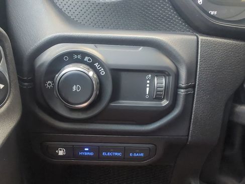 Used 2025 Jeep Wrangler Unlimited Rubicon 4xe w/ Safety Group AWD/4WD image 28