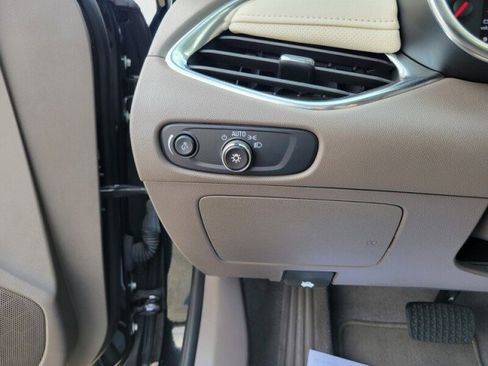 Used 2024 Chevrolet Malibu LT image 14