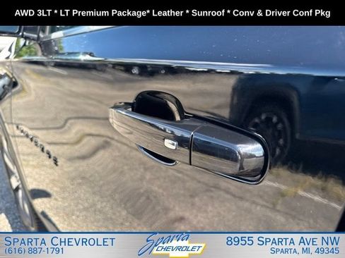 Used 2019 Chevrolet Traverse LT w/ LT Premium Package AWD/4WD image 11