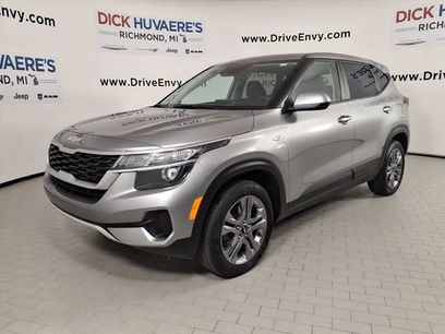 Used 2023 Kia Seltos LX