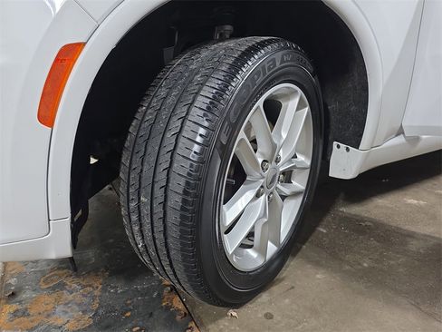 Used 2024 Dodge Durango GT image 35