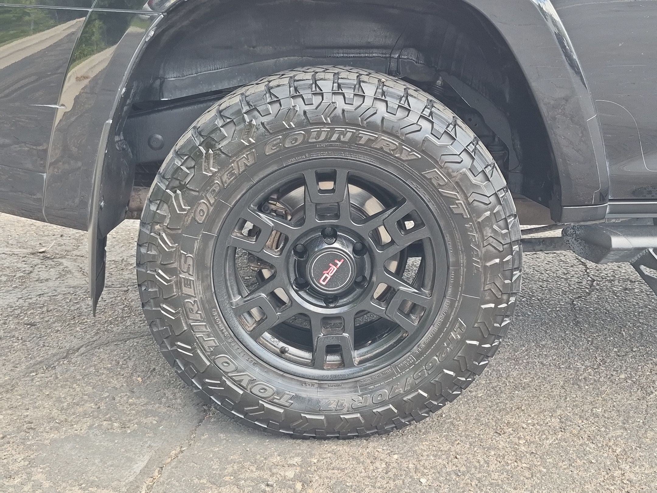 Used 2024 Toyota 4Runner TRD Off-Road Premium w/ Moonroof Package AWD/4WD image 14