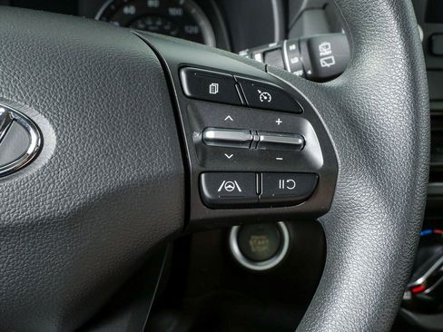 Used 2023 Hyundai Kona SEL AWD/4WD image 11