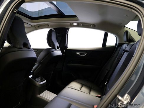 Used 2023 Volvo S60 T8 Plus image 14