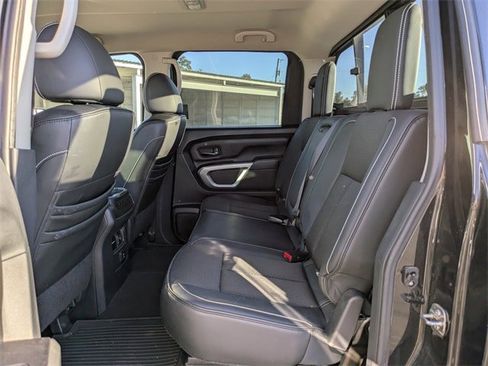 Used 2017 Nissan Titan PRO-4X image 14