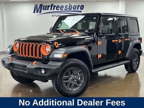 Used 2025 Jeep Wrangler Unlimited Sport AWD/4WD image 1